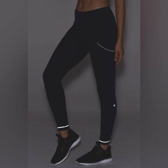 Lululemon Fresh Tracks TightHero Blue - Picture 6 of 9